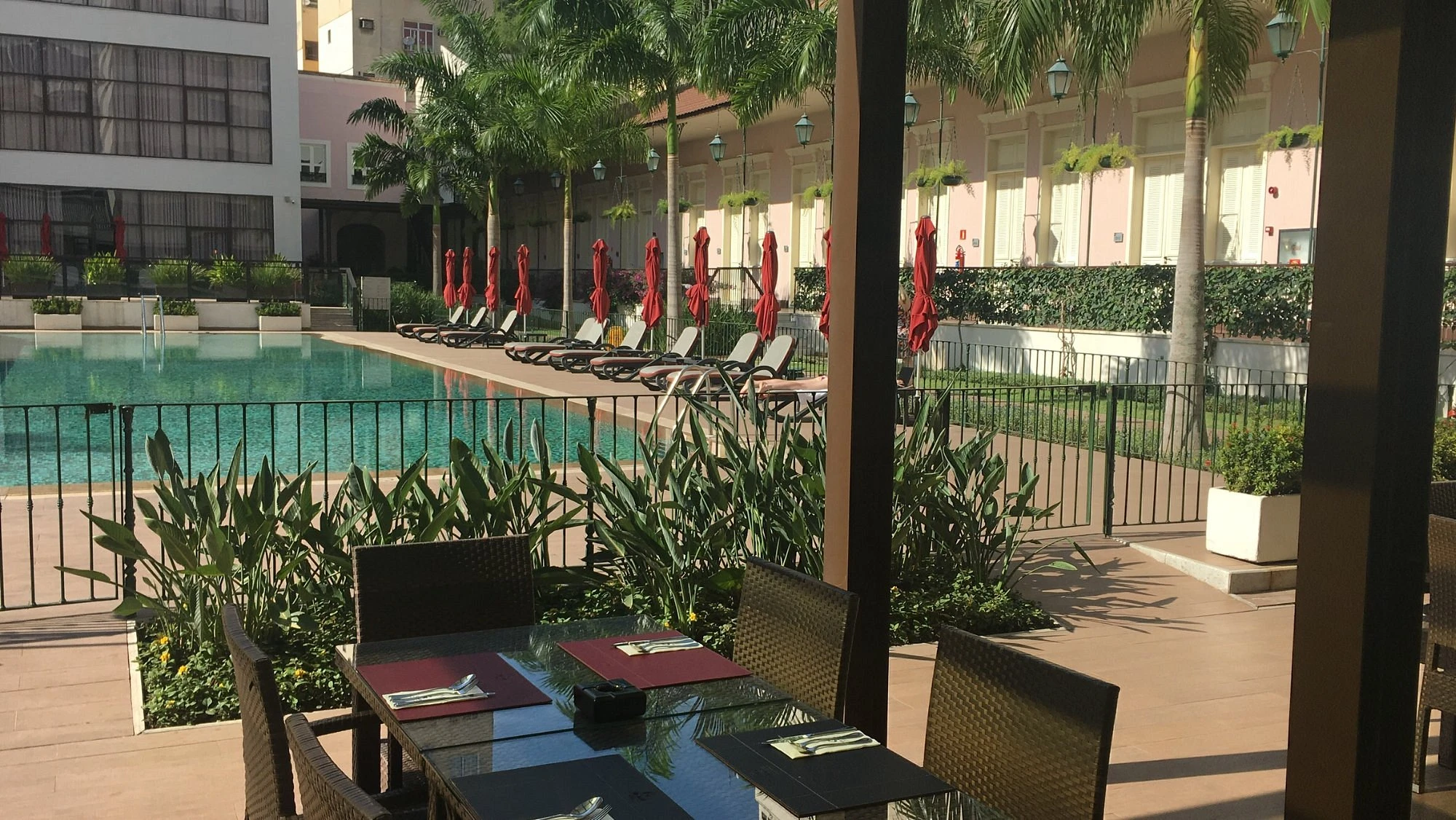 Day Use in Lapa - Pool & View of the Arches - Image